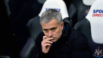 José Mourinho, en el banquillo en Newcastle.