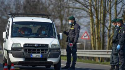 Autoridades italianas mantienen en cuarentena a más de 50,000 personas en el norte del país./AFP.