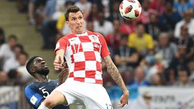 Mario Mandzukic anotó en propio arco y se encargó de abrir el marcador. FOTO AFP.