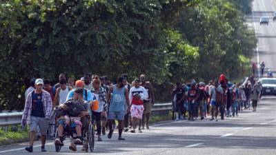 La crisis migratoria en territorio mexicano es evidente, el domingo las autoridades mexicanas desintegraron una nueva caravana migrante. Foto: EFE