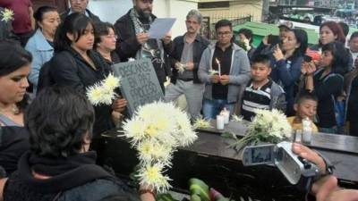 Guatemaltecos marchan en la última manifestación antes de las elecciones. Foto tomada de prensalibre.com