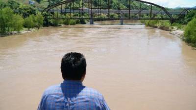 Las autoridades de contingencias mantienen vigilancia del nivel de los ríos de Honduras.