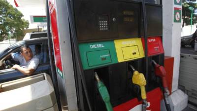 El precio de los carburantes comenzó a subir desde mediados de septiembre.