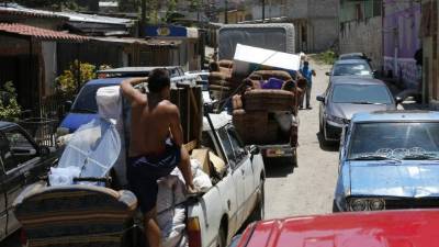 Las amenazas de pandilleros obligaron a residentes del sector El Hoyo, de Las Torres, a salir de sus viviendas.
