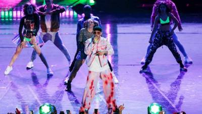 Bad Bunny se presenta durante los Spotify Awards 2020 celebrado en Ciudad de México. EFE