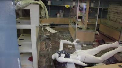 Muchos negocios fueron saqueados este viernes por manifestantes que salieron a las calles a protestar.