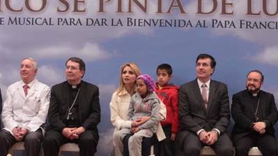 Los ingresos que se obtengan por la venta del libro se donarán a un hospital infantil.