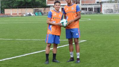 Ambos futbolistas de la Manada buscan ser elegidos para el mundial juvenil que se celebrará el próximo año.