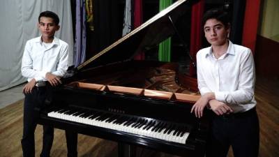 Kevin Farind Aguilar y Jorge Eduardo Delcid.