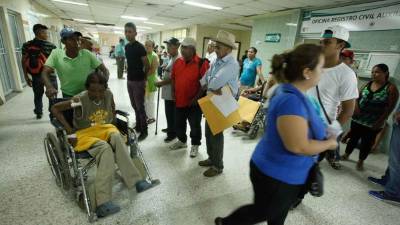 Pacientes deben acudir a centros de salud y hospitales al presentar los síntomas.