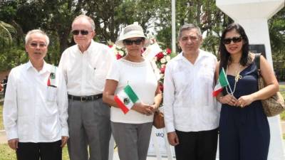Marcos Chan, Gregory y Sandra Werner, Omar y Waleska Hurtado.