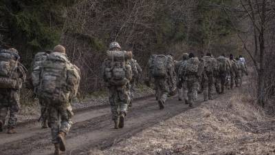 Cientos de soldados estadounidenses se encuentran estacionados en Polonia tras la invasión rusa a Ucrania.