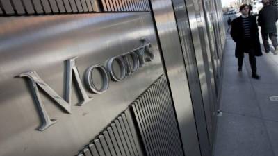 Moody’s se considera una de las tres grandes firmas calificadoras, junto con Fitch y Standard & Poor’s.