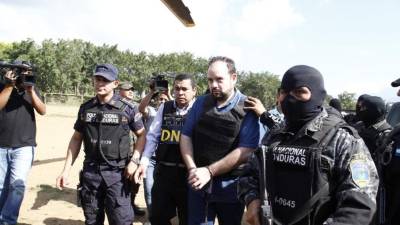 Bajo fuertes medidas de seguridad fue trasladado al batallón de Naco, José Miguel Handal.