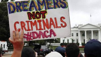 Trump ha amenazado con eliminar el DACA, un programa que protege de la deportación a casi 800,000 jóvenes indocumentados.