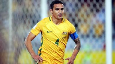 Tim Cahill marcó los dos goles con los que Australia clasificó al repechaje contra Honduras.