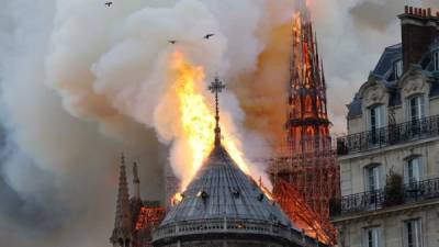 Una supuesta profecía de Nostradamus sobre el incendio de Notre Dame estremece las redes sociales./AFP