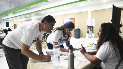 Buscan que se respete su derecho a decidir sobre la educación de sus hijos.