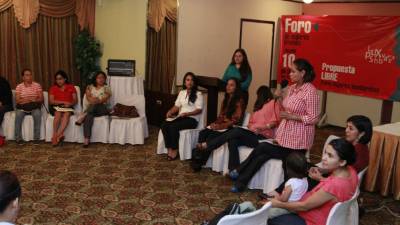 Las candidatas se reunieron ayer en San Pedro Sula para intercambiar ideas.