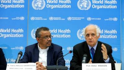 El director general de la OMS, Tedros Adhanom Ghebreyesus y el profesor Didier Houssin, Presidente del Comité de Emergencia. Foto: AFP