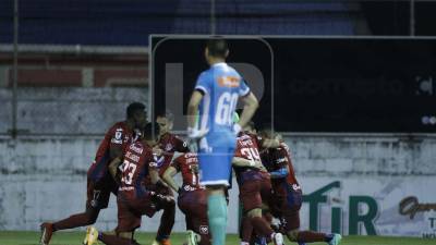 Motagua venció al Platense y con ese triunfo se metió de lleno a la pelea por el primer lugar.