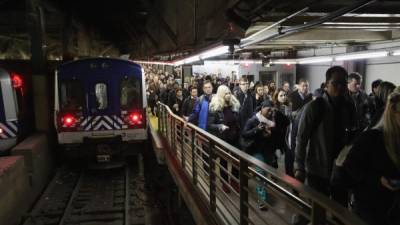 Las autoridades neoyorquinas han reforzado la seguridad en el metro y las estaciones de buses.