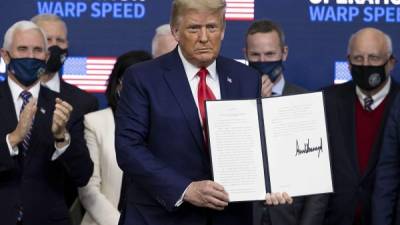 Trump busca asegurarse que toda la población estadounidense tenga acceso a la vacuna lo antes posible./AFP.