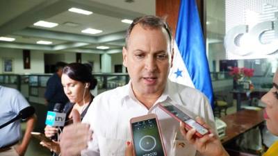 Luis Larach, presidente del Cohep, dio lectura al nuevo comunicado empresarial.