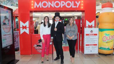 <b><span class=mln_uppercase_mln>diversión.</span></b> La actividad es una creativa y diferente manera de pasarla bien y ganar increíbles premios durante esta temporada. Fotos Moisés Valenzuela.