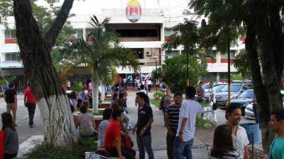 Los estudiantes de la Unah-vs pueden culminar el segundo período académico.