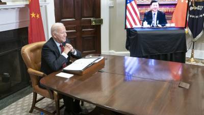 <b>El presidente de EE.UU., Joe Biden, durante una conferencia virtual con su homólogo chino, Xi Jinping, en una fotografía de archivo.</b>
