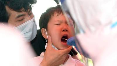 Estados Unidos se prepara para un incremento de hospitalizaciones de niños por la variante delta./AFP.