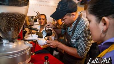 Concursantes del Latte Art Championship.