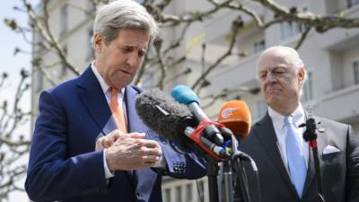John Kerry durante una rueda de prensa tras una reunión este lunes en Ginebra.