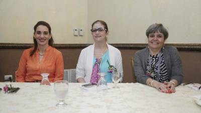 Lizza Handal, Ruth Marie Sabillón y Arlene Castellón.