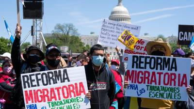 Indocumentados en Estados Unidos también exigen a Biden cumplir con la reforma migratoria que prometió aprobar durante su presidencia.