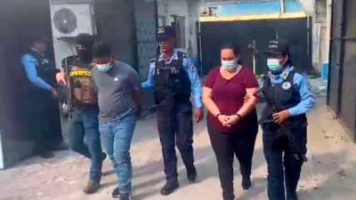 <b><span class=mln_uppercase_mln>operativo.</span></b> La pareja fue apresada por los agentes en su vivienda del barrio Cabañas y serán puestos a la orden de los juzgados.