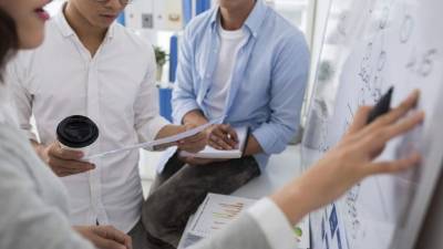 Diseñe una agenda y planifique cada actividad de acuerdo con los objetivos establecidos