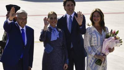 Trudeau y su esposa, Sophie, fueron recibidos por López Obrador y la primera dama mexicana, Beatriz Gutiérrez.