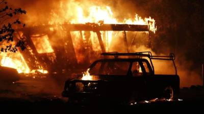 Unos 5.000 bomberos luchan contra las llamas que ya arrasaron más de 46.000 hectáreas. La propagación del fuego es la más rápida registrada en los últimos 30 años.