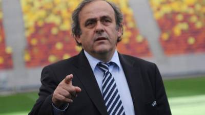 Platini volvió a defender la organización del Mundial 2022 en Catar.