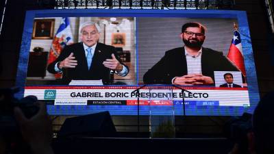 El joven diputado de izquierda Gabriel Boric, abanderado del Frente Amplio y el Partido Comunista, ganó este domingo la Presidencia de Chile.