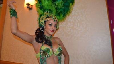 Para votar el público debe de utilizar el hashtag en Twitter #NBLNathaliaVoto y llamar al número 1-866-918-8801.