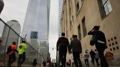 La Bolsa de Nueva York terminó en neta baja la sesión del martes frente a múltiples fuentes de inquietud para el mercado