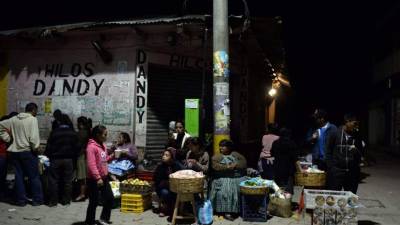 En San Marcos, Guatemala, las personas salen a las calles por temor a las réplicas.
