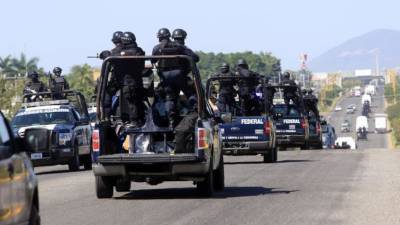 El Parlamento de El Salvador suspendió hoy por 180 días el cobro por inspección de mercancías que paraliza desde la semana pasada el transporte internacional de carga por las fronteras del país debido al rechazo de los camioneros.