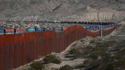 CIUDAD JUAREZ, MEXICO - JANUARY 13: A part of the U.S. Border wall is seen on January 13, 2019 in Ciudad Juarez, Mexico. The U.S. government is partially shutdown as President Donald Trump is asking for $5.7 billion to build additional walls along the U.S.-Mexico border and the Democrats oppose the idea. Joe Raedle/Getty Images/AFP