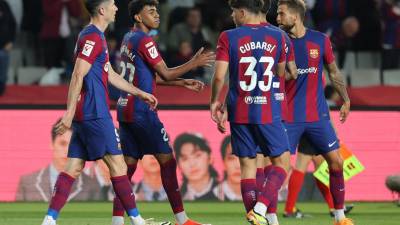 Barcelona y Real Sociedad cerraron la jornada 35 de la Liga Española este lunes.