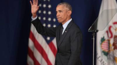 Obama volvió a la arena política con un duro discurso contra Trump con el que busca devolver el Congreso a los demócratas en las legislativas de noviembre próximo./AFP.