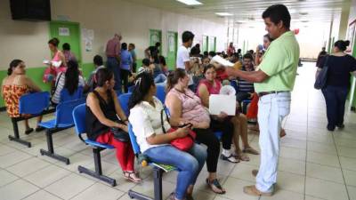Quienes están a punto de dar a luz piden al médico la lista de lo que necesitarán para prepararse con tiempo.